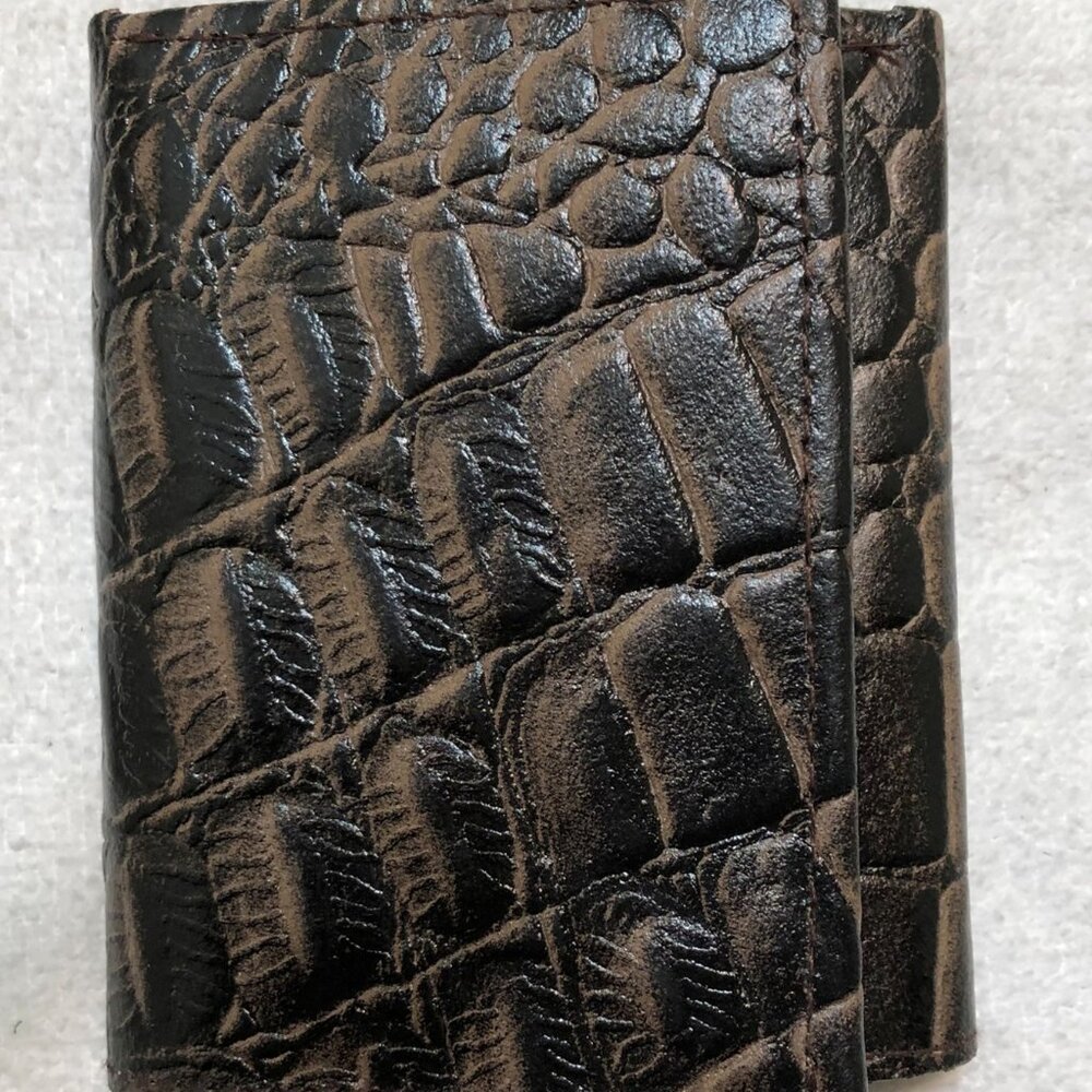 CLEARANCE NWT Brazilian Brown Genuine Leather Trifold Wallet Crocodile Skin